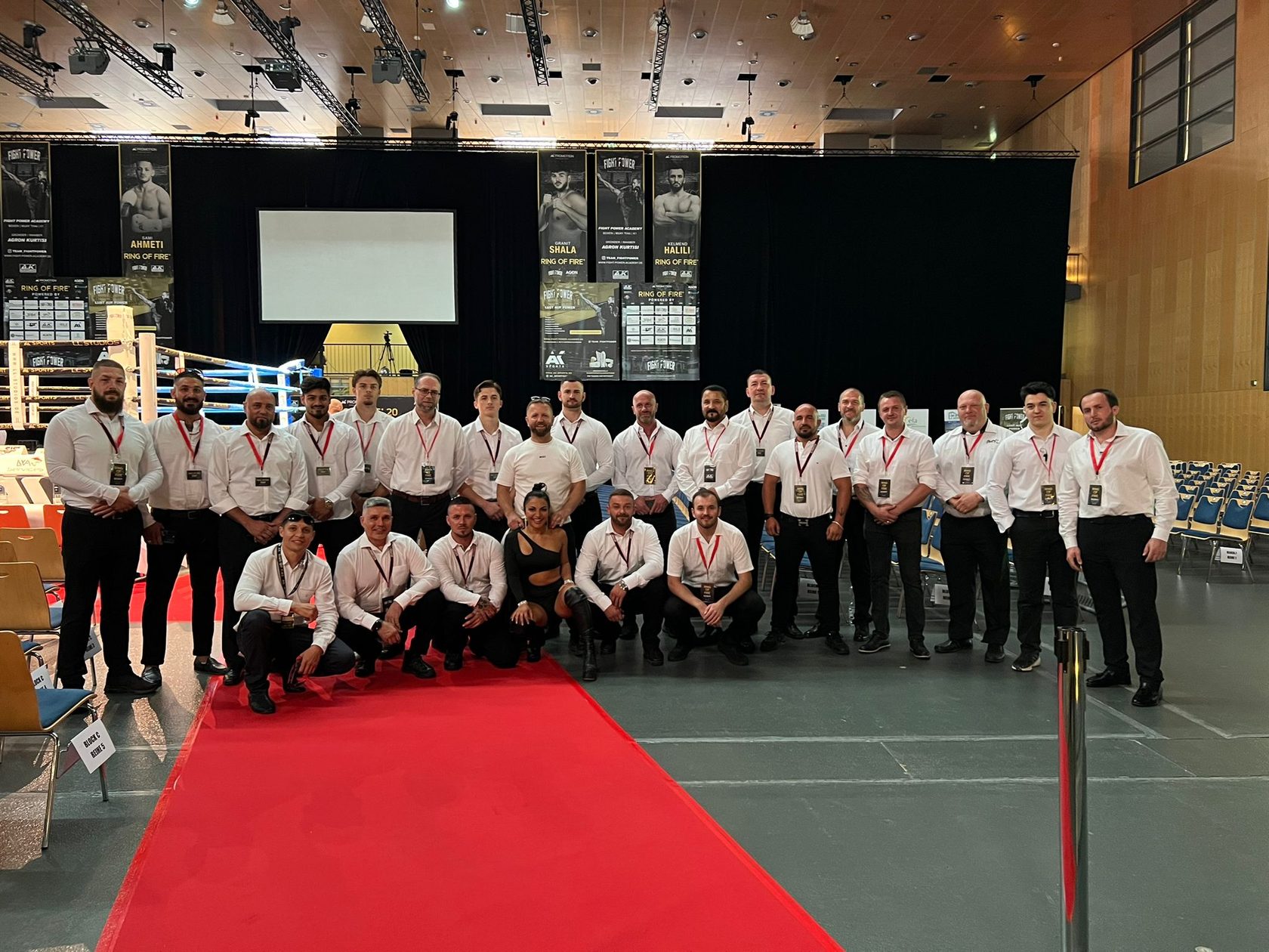 Großes Sicherheitsteam bei einer Fight Night