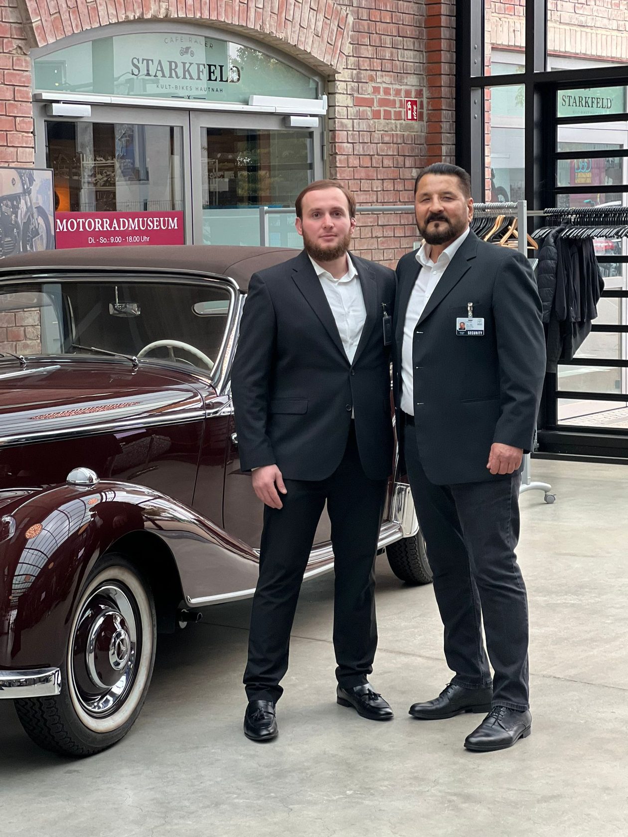 Objektschutz in einem Museum mit Oldtimer-Ausstellung
